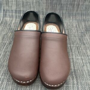 🍍MAGUBAS Swedish Clogs brown nubuck size 40 (9)🍍
